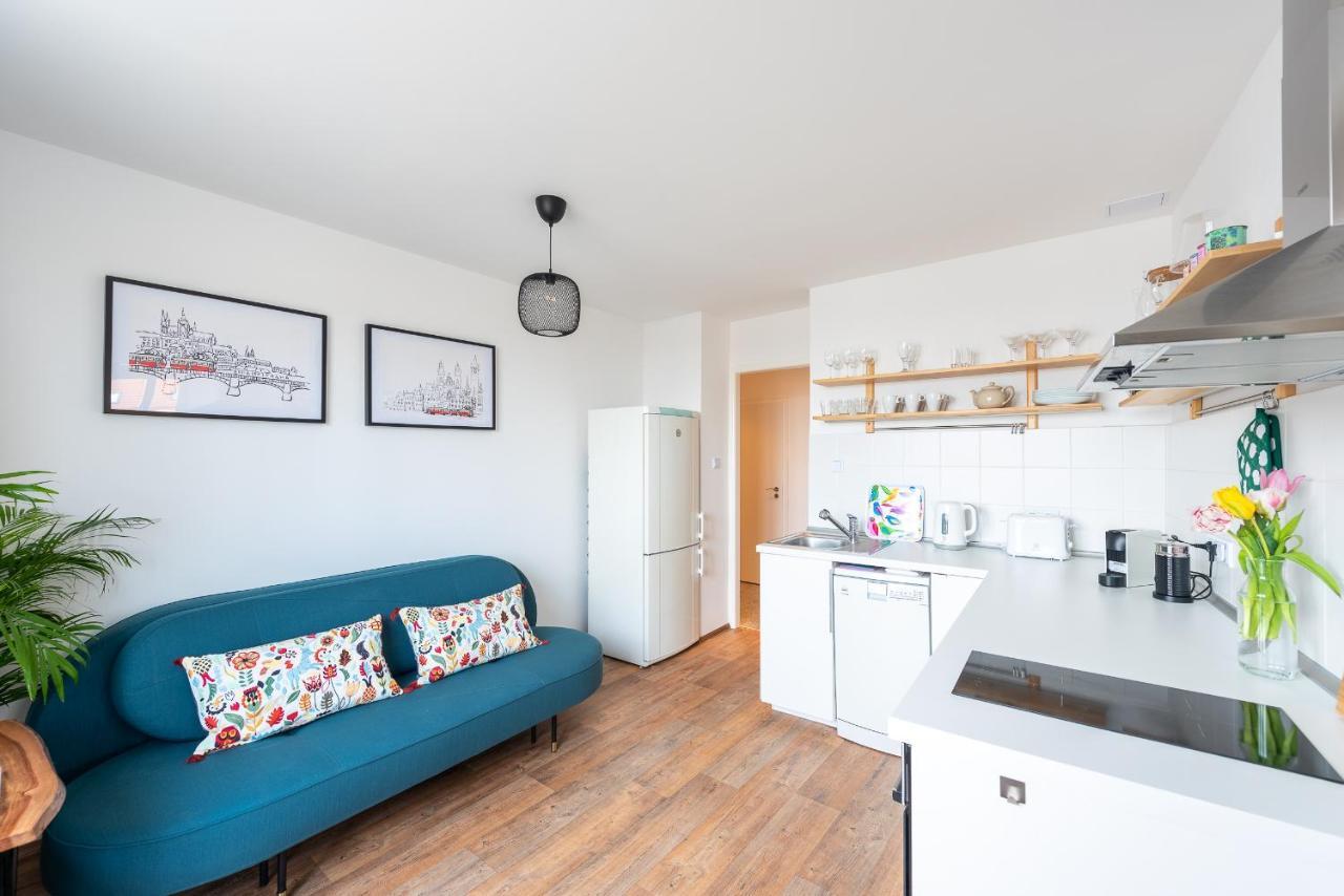 Bright Charming Apt With Terrace, Parking & Airco. 布拉格 外观 照片