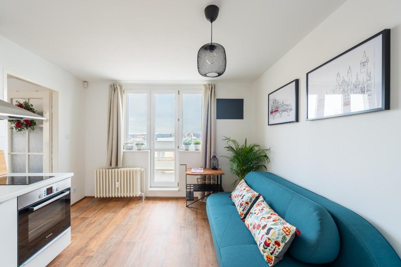 Bright Charming Apt With Terrace, Parking & Airco. 布拉格 外观 照片